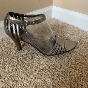 Lifestride heeled sandals